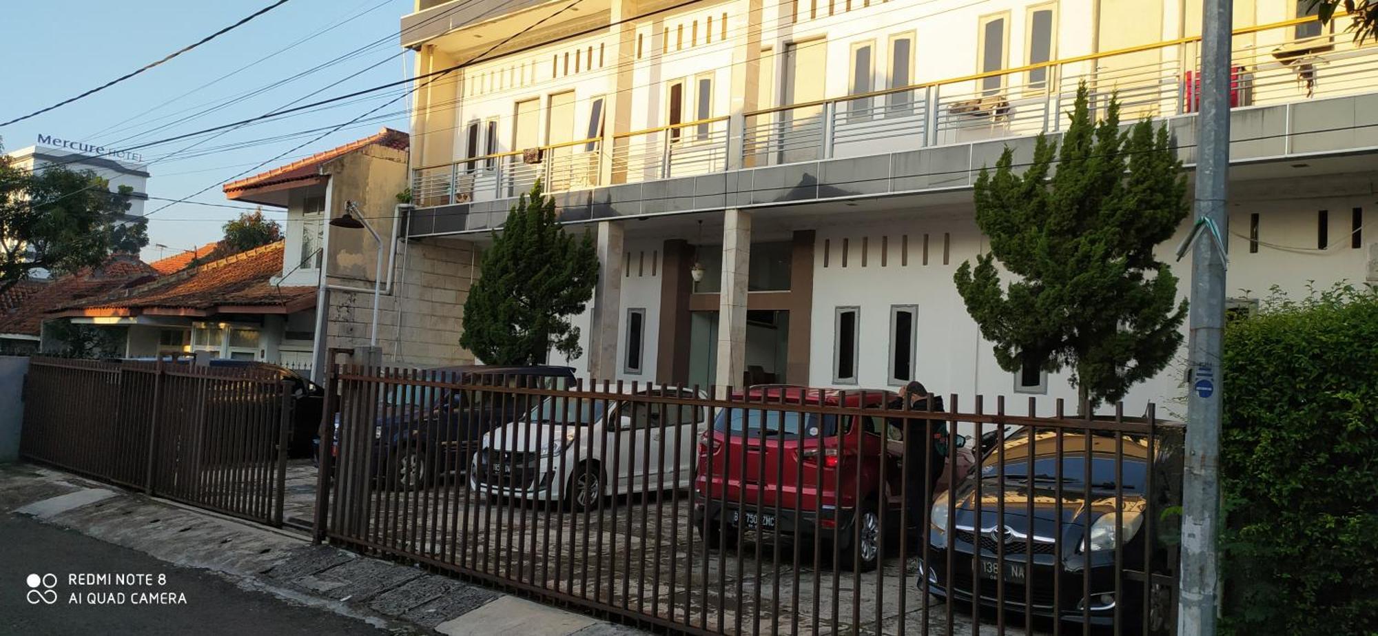 Hotel Residence 5 Syariah Бандунг Екстериор снимка